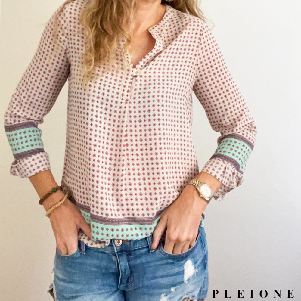 Like new! Pleione flowy blouse - sz. M